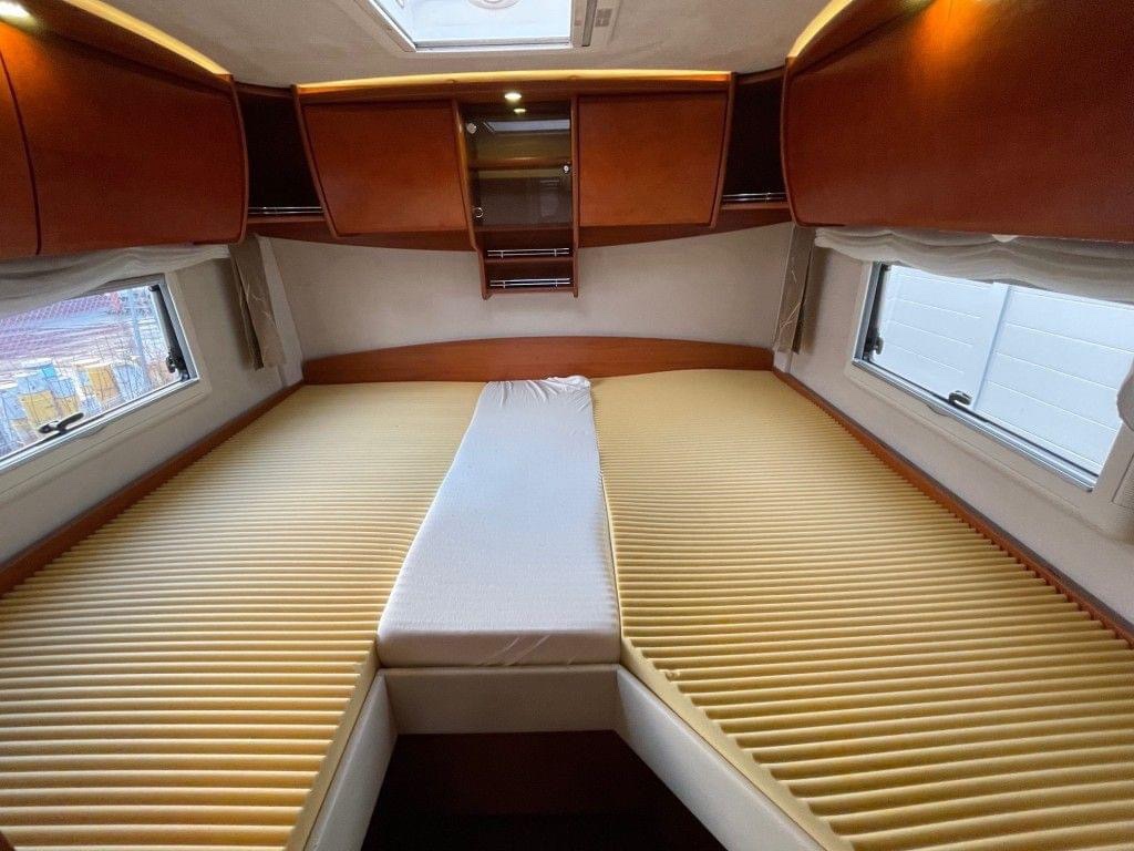 Camping-car Intégral Concorde Credo – Image 29