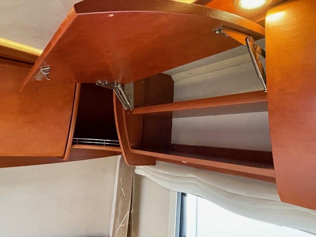 Camping-car Intégral Concorde Credo – Image 30