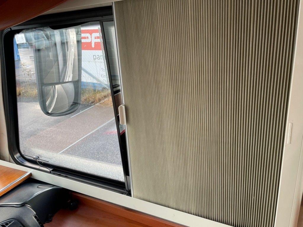 Camping-car Intégral Concorde Credo – Image 35