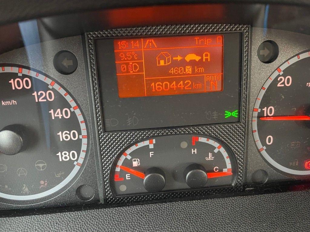 Camping-car Intégral Concorde Credo – Image 37