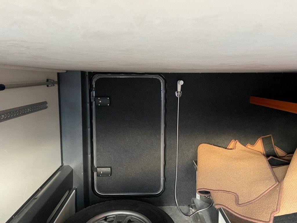 Camping-car Intégral Concorde Credo – Image 42