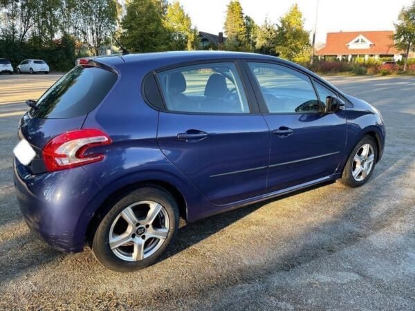 Peugeot 208 – Image 4