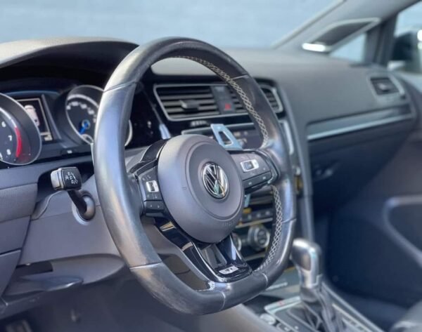 Volkswagen Golf – Image 13