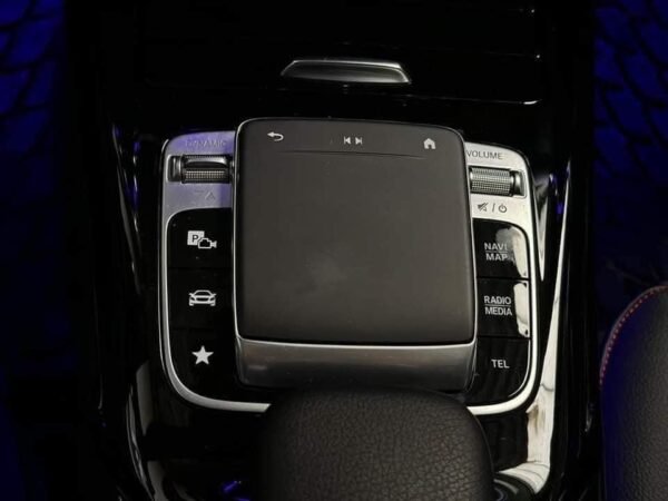 Mercedes-Benz Classe A35 – Image 25