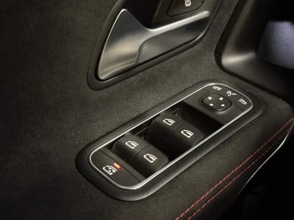 Mercedes-Benz Classe A35 – Image 29