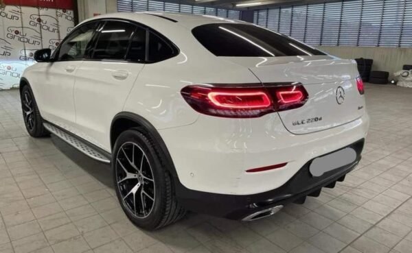 MERCEDES-BENZ GLC 220 d  4Matic Coupé Premium – Image 3