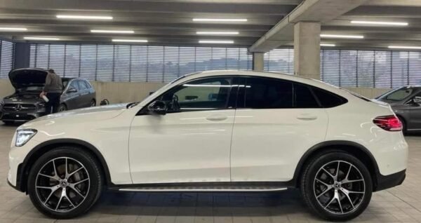 MERCEDES-BENZ GLC 220 d  4Matic Coupé Premium – Image 9