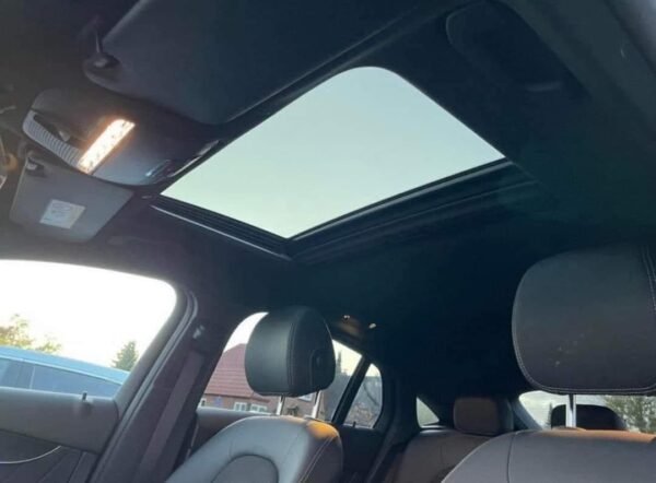 MERCEDES-BENZ GLC 220 d  4Matic Coupé Premium – Image 10