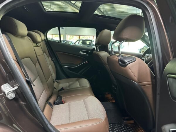 Mercedes-Benz GLA
200 – Image 8