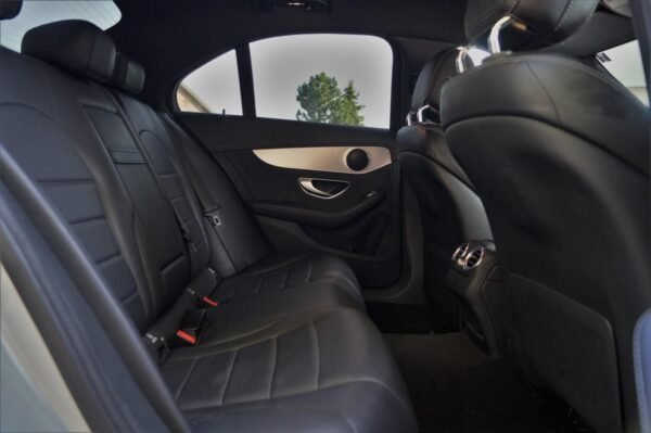 Mercedes-Benz Classe C 180 AMG – Image 14