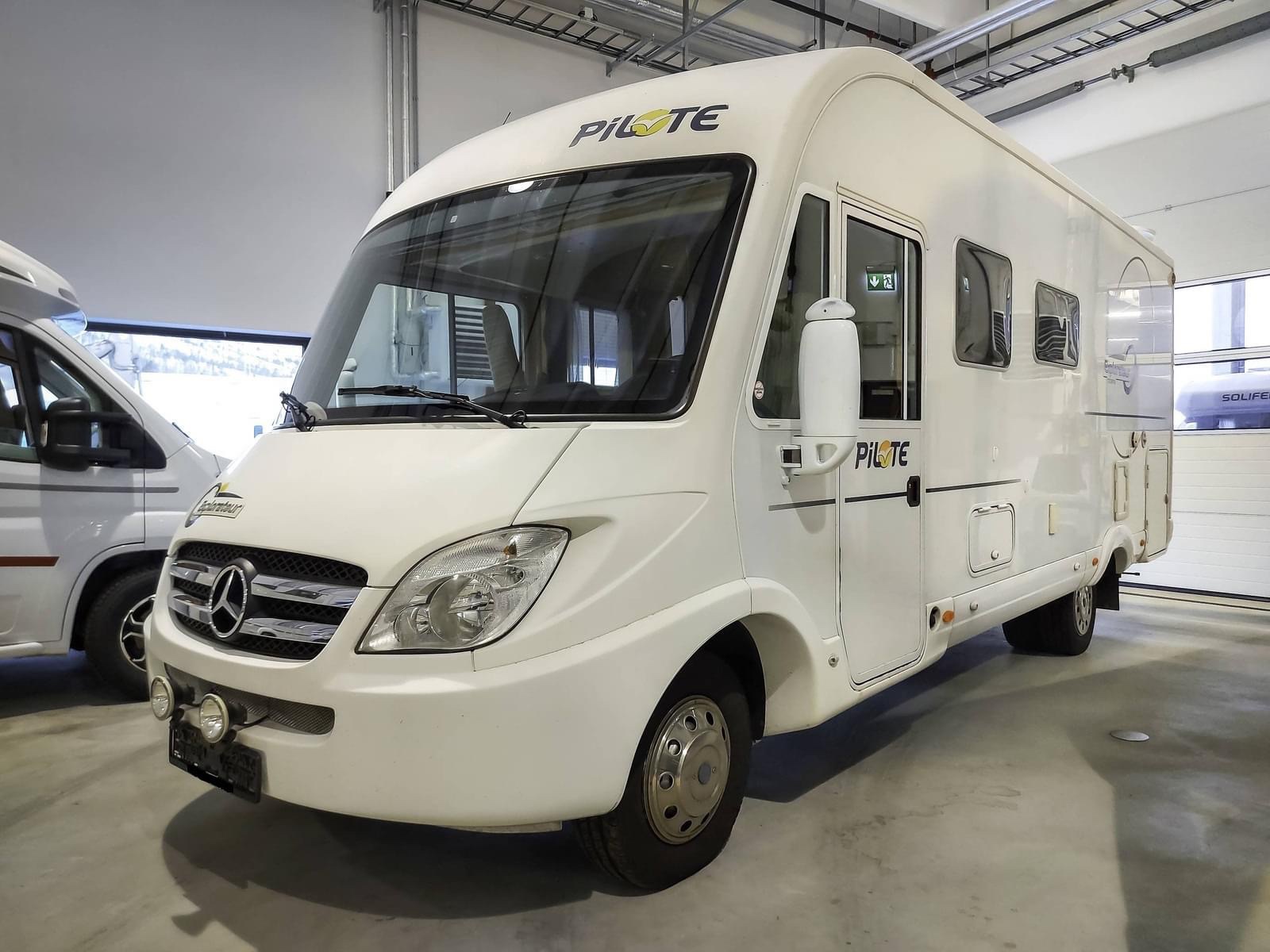 Camping-car Pilote Galaxy 734FG Porteur Mercedes Automatique – Image 2