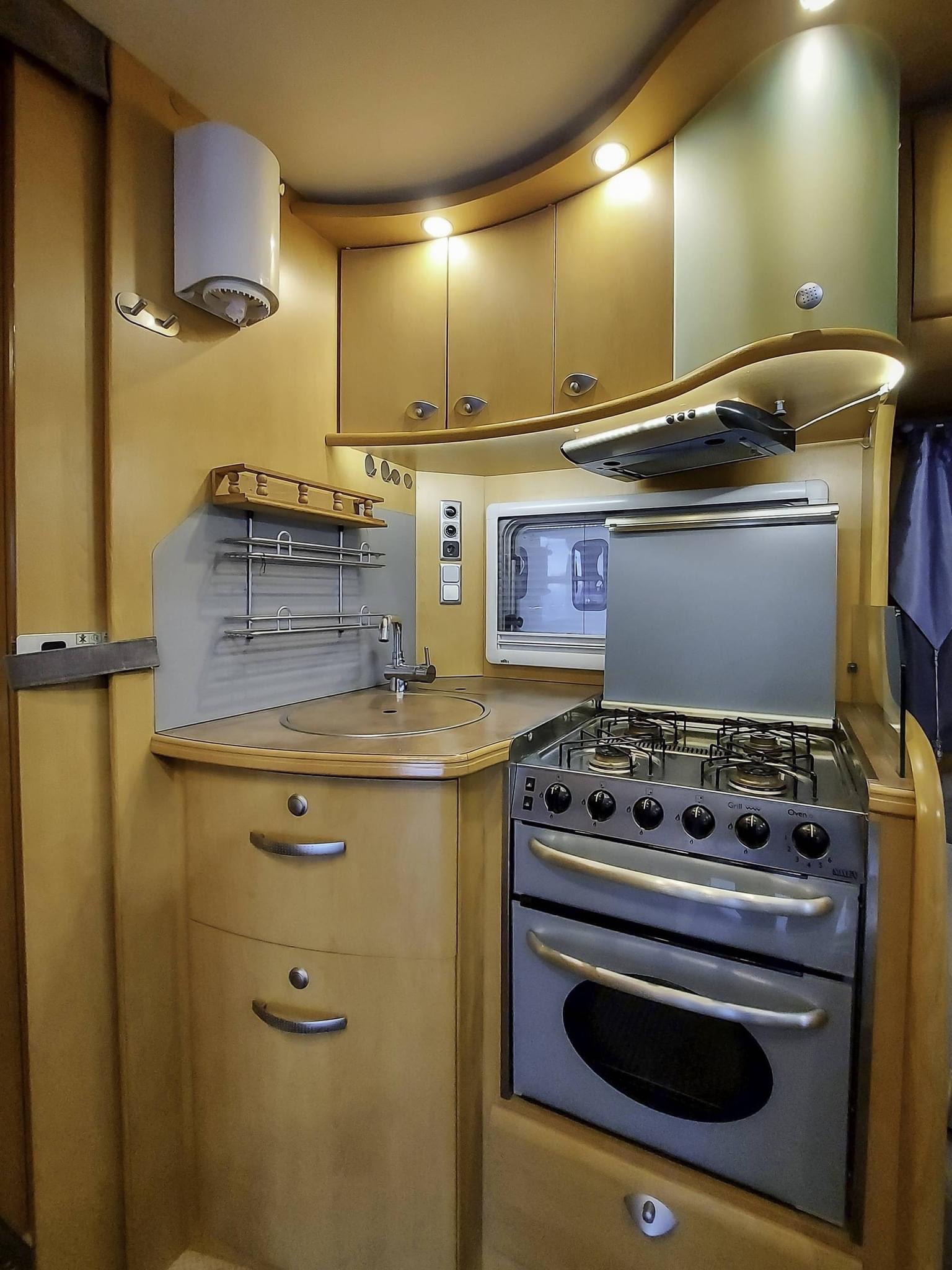 Camping-car Pilote Galaxy 734FG Porteur Mercedes Automatique – Image 7