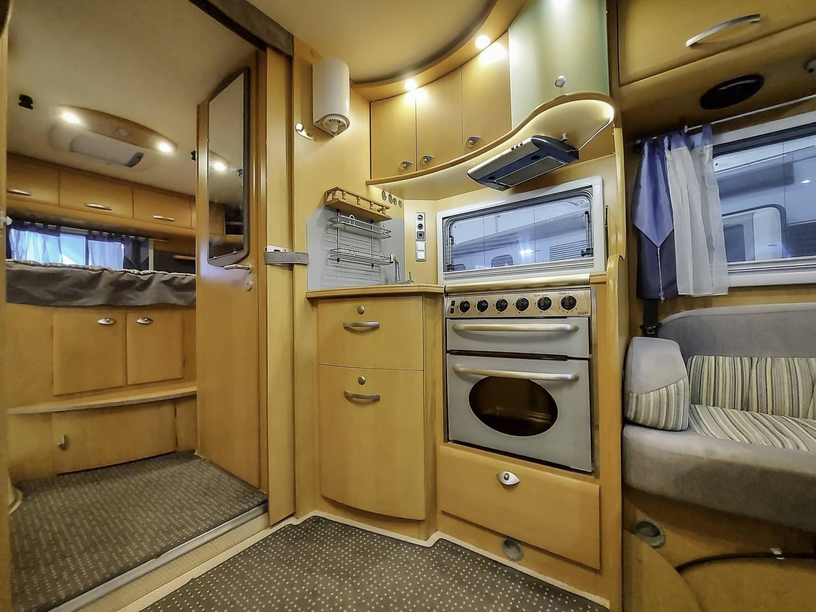 Camping-car Pilote Galaxy 734FG Porteur Mercedes Automatique – Image 12