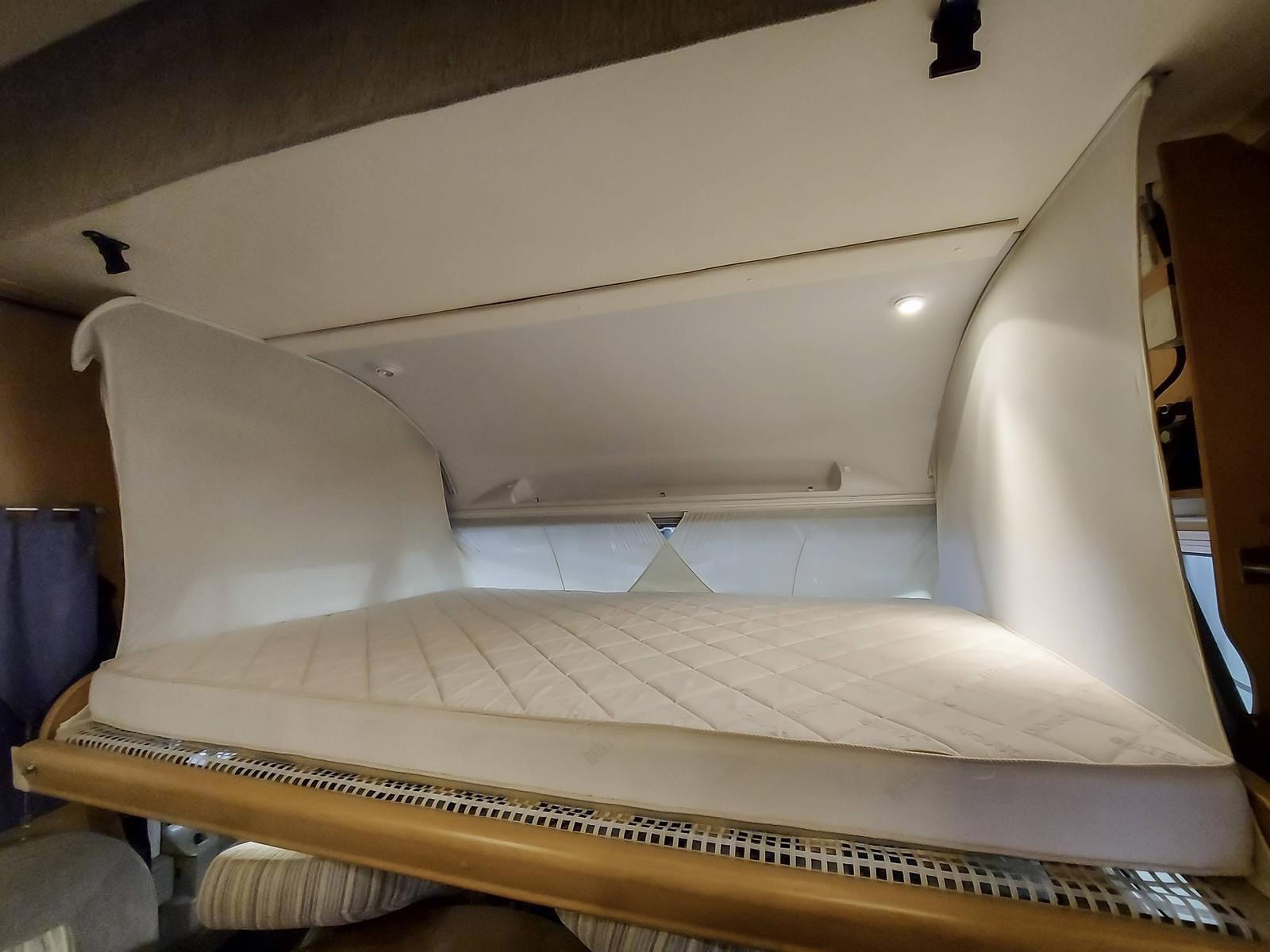 Camping-car Pilote Galaxy 734FG Porteur Mercedes Automatique – Image 13