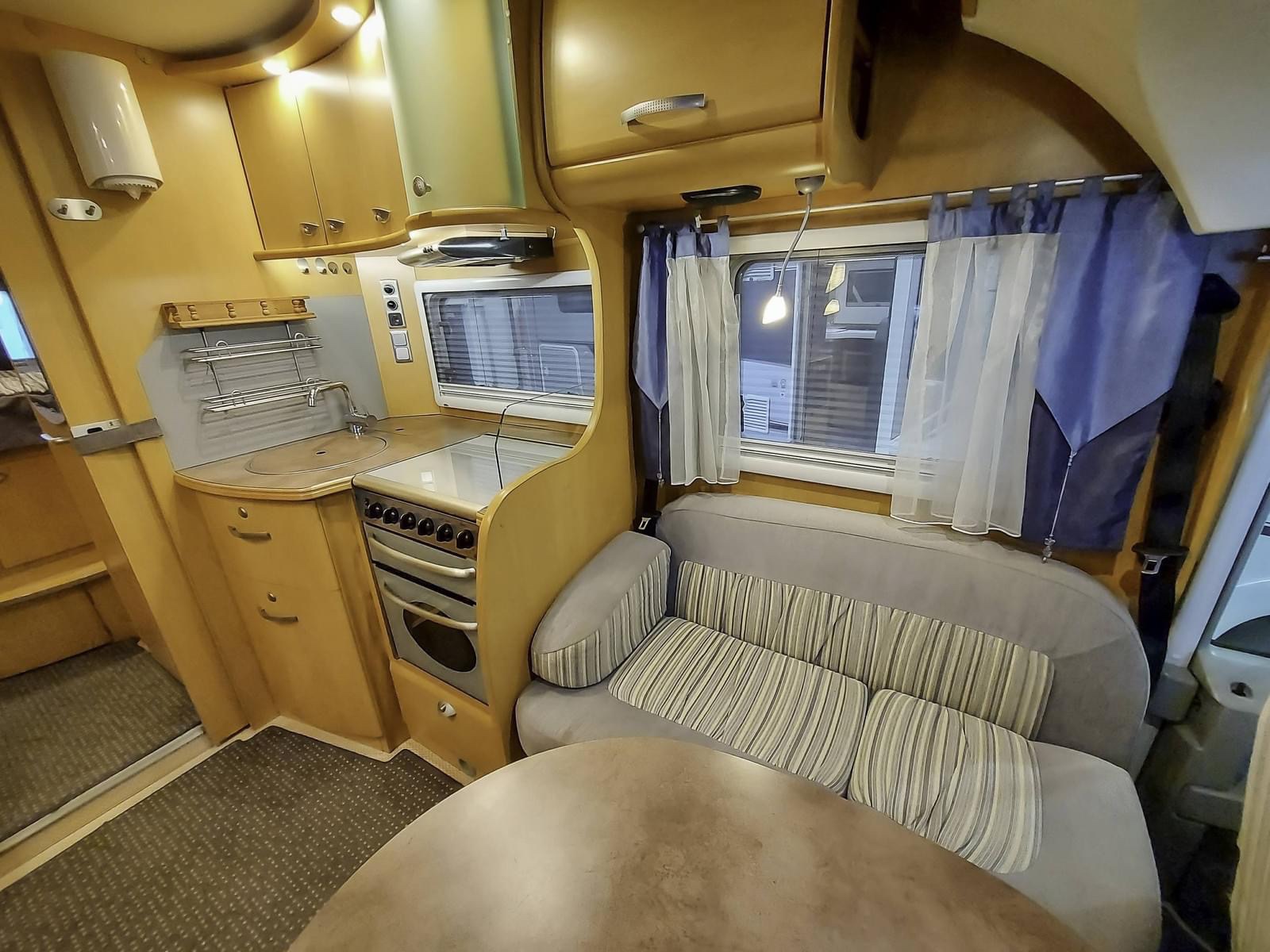 Camping-car Pilote Galaxy 734FG Porteur Mercedes Automatique – Image 15