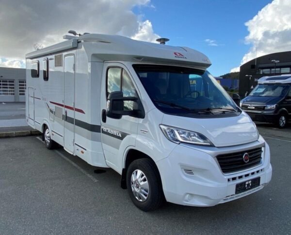 ADRIA CORAL S 690 SC 2015 FAIBLE KILOMÉTRAGE