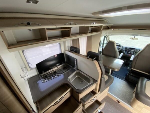 ADRIA CORAL S 690 SC 2015 FAIBLE KILOMÉTRAGE – Image 14