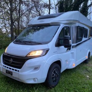 Camping-car CARADO T 339 (semi-intégré)