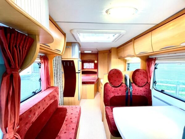 Camping-car FIAT Ducato 2.3JTD 130PS PILOTE Aventura – Image 7