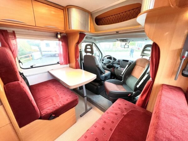 Camping-car FIAT Ducato 2.3JTD 130PS PILOTE Aventura – Image 12