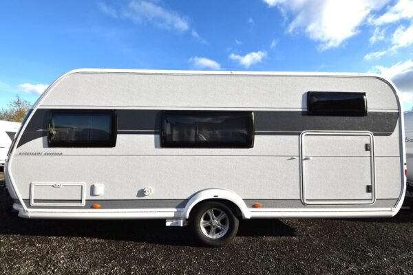 Caravane HOBBY Hobby 545 KMF Excellent Edition 
Caravane familiale idéale avec cabine – Image 4