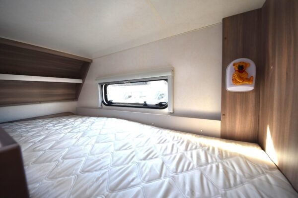 Caravane HOBBY Hobby 545 KMF Excellent Edition 
Caravane familiale idéale avec cabine – Image 16