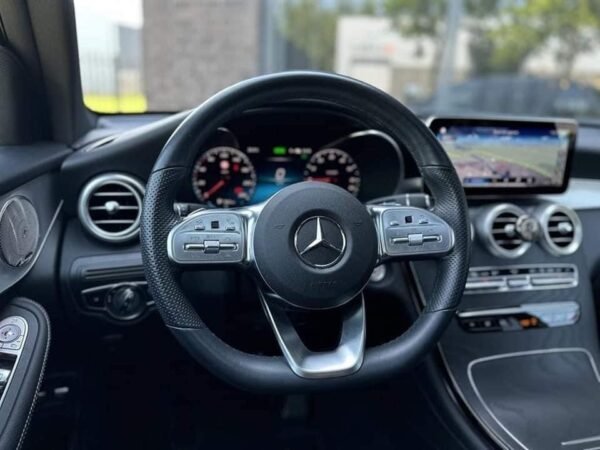 Mercedes-Benz GLC
Coupé 300e 4MATIC AMG – Image 6