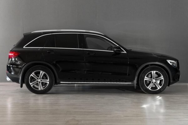 Mercedes-Benz GLC
220D 4MATIC LED – Image 7
