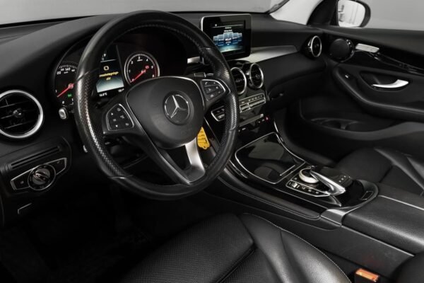 Mercedes-Benz GLC
220D 4MATIC LED – Image 18