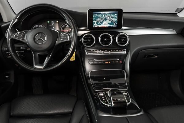 Mercedes-Benz GLC
220D 4MATIC LED – Image 19