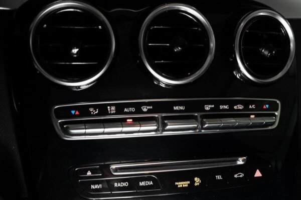 Mercedes-Benz GLC
220D 4MATIC LED – Image 20