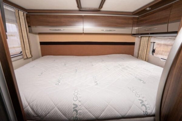 Camping-car Bürstner ELEGANCE I 821 – Image 8