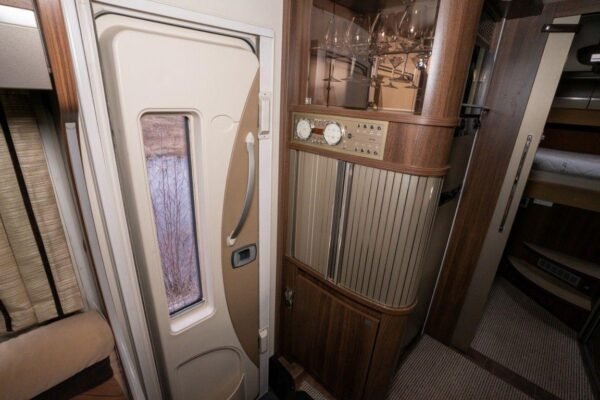 Camping-car Bürstner ELEGANCE I 821 – Image 22