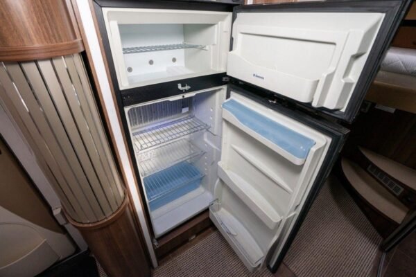 Camping-car Bürstner ELEGANCE I 821 – Image 30