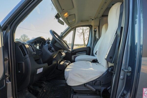 Camping-car Adria Twin 600 SPT – Image 3