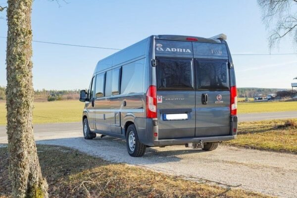Camping-car Adria Twin 600 SPT – Image 7