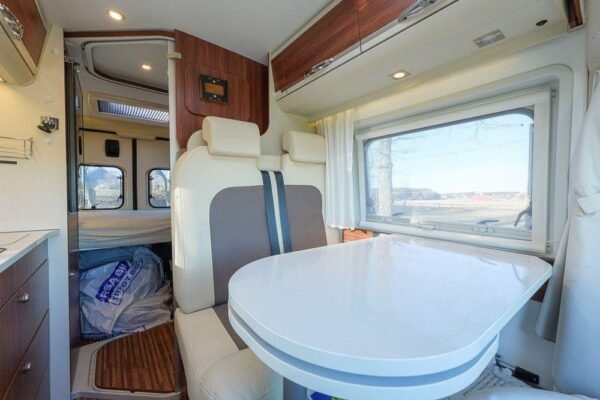Camping-car Adria Twin 600 SPT – Image 14