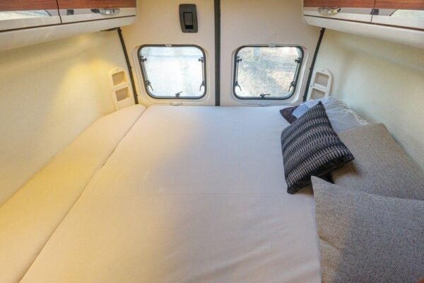 Camping-car Adria Twin 600 SPT – Image 17