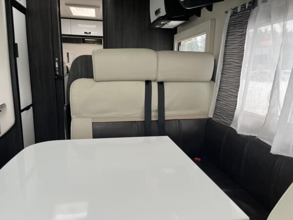 Camping-car Benimar 263 – Image 4