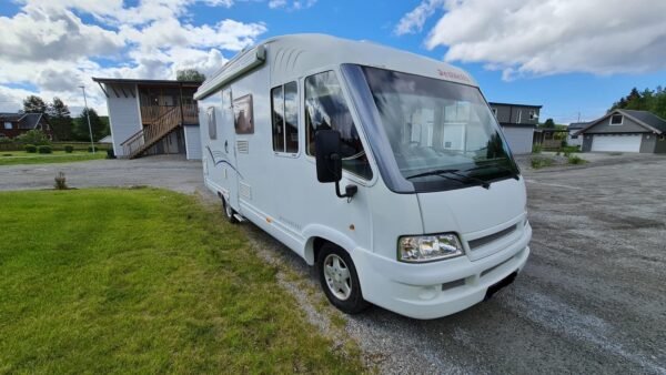 Camping-car Dethleffs Avantage I5841 – Image 2