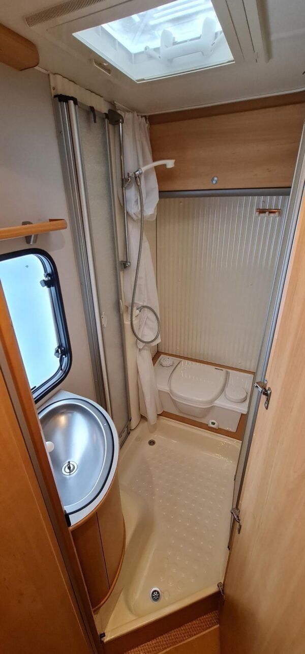 Camping-car Dethleffs Avantage I5841 – Image 15