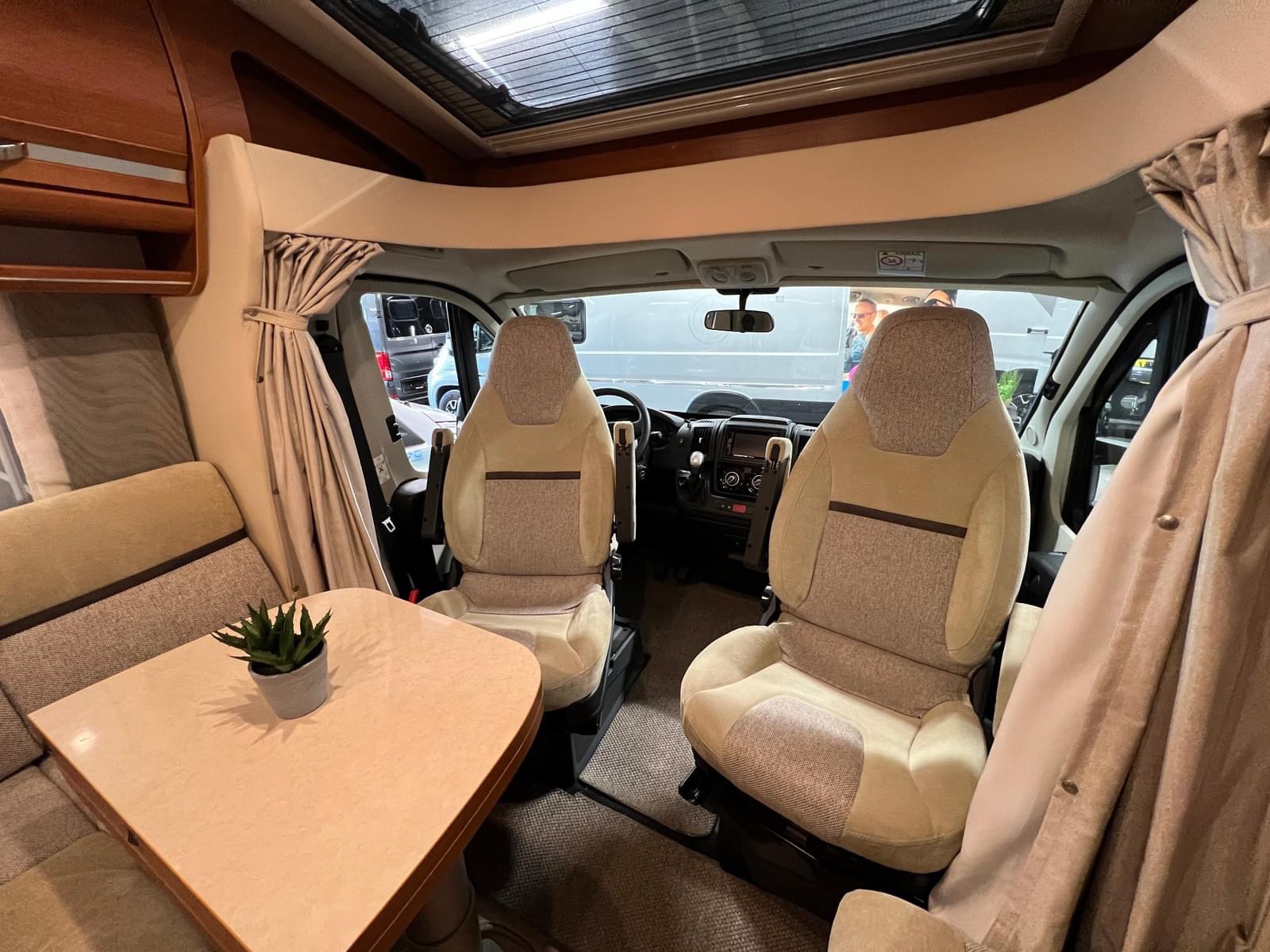 Camping-car Rapido 666F – Image 8