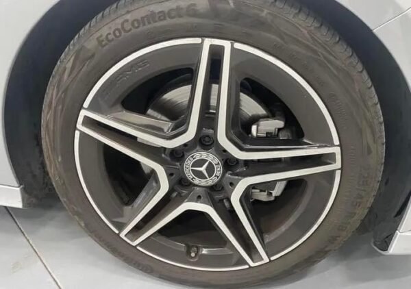 MERCEDES CLASSE A180 – Image 19