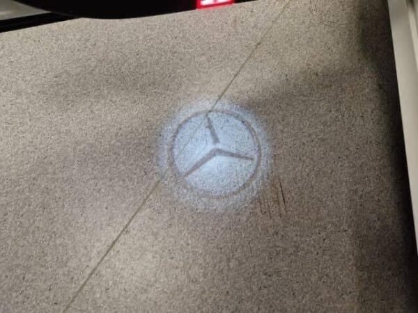 Mercedes-Benz E-Klasse 220d – Image 22