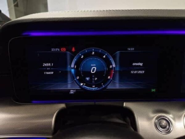 Mercedes-Benz E-Klasse 220d – Image 34