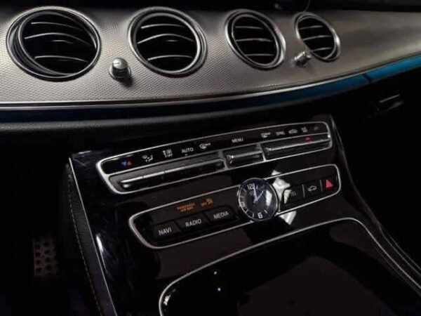 Mercedes-Benz E-Klasse 220d – Image 35