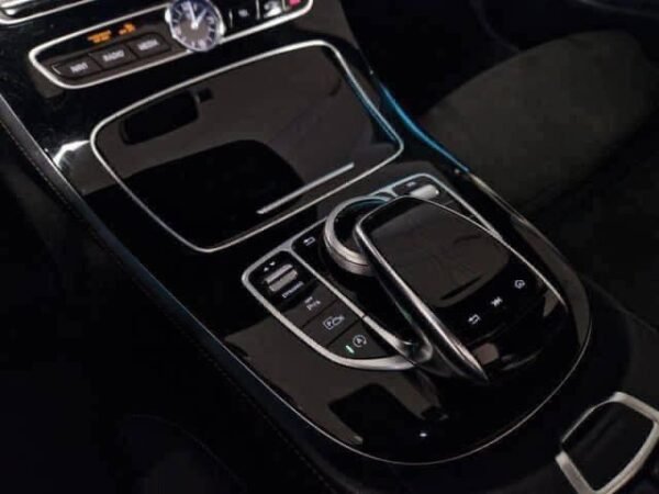 Mercedes-Benz E-Klasse 220d – Image 39