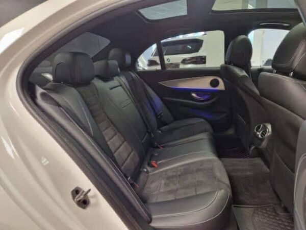 Mercedes-Benz E-Klasse 220d – Image 19