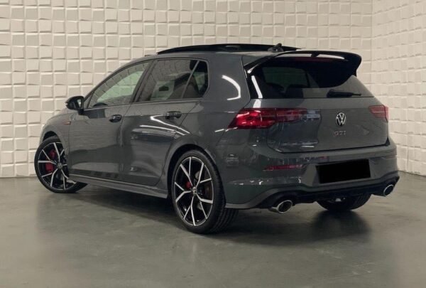 Volkswagen Golf 8 – Image 6