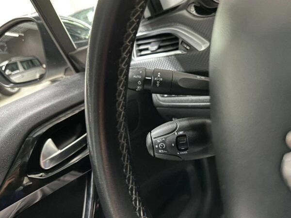 Peugeot 208 – Image 24